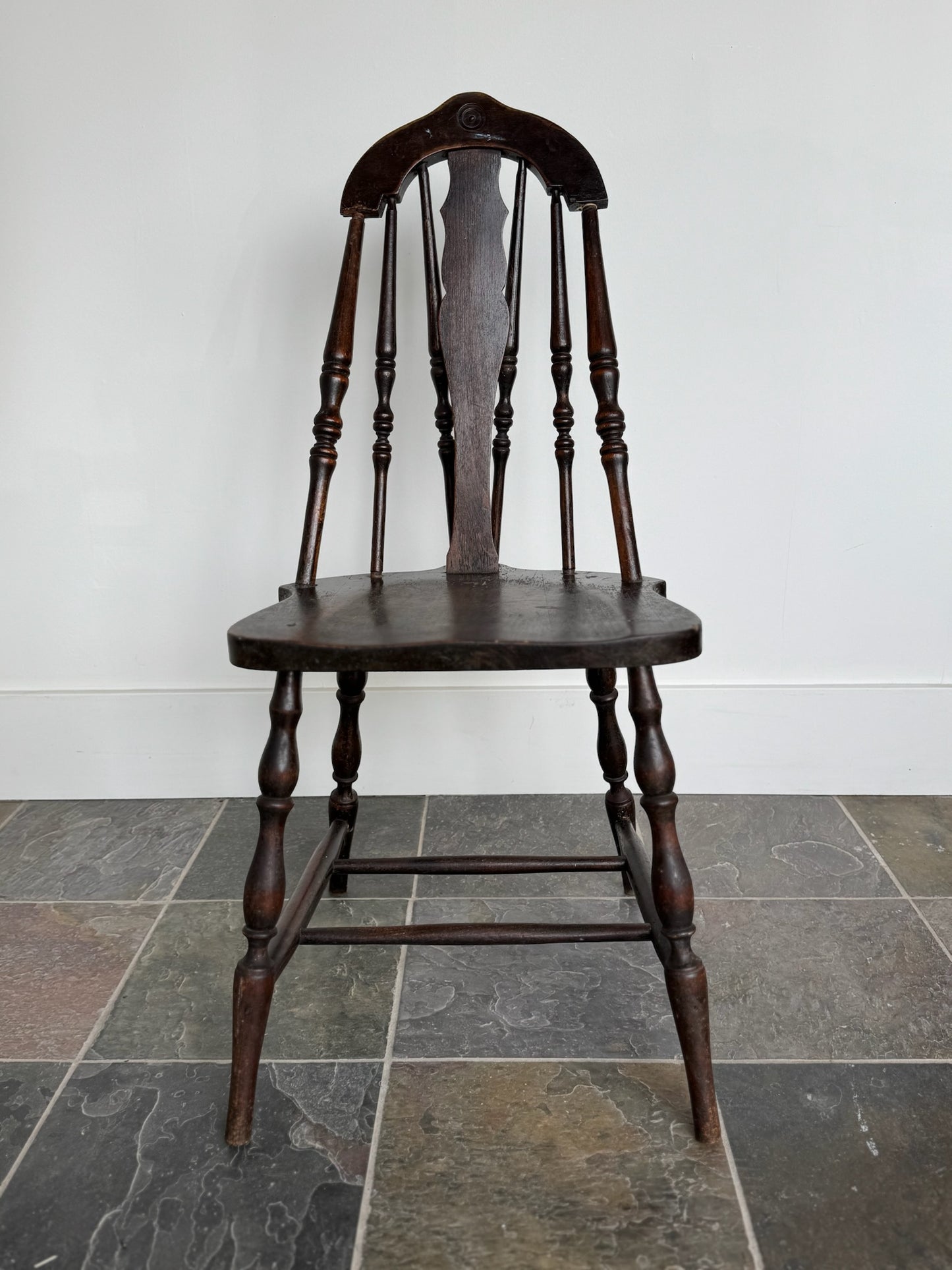 Early 20th Century Antique Brace Back Windsor Chair