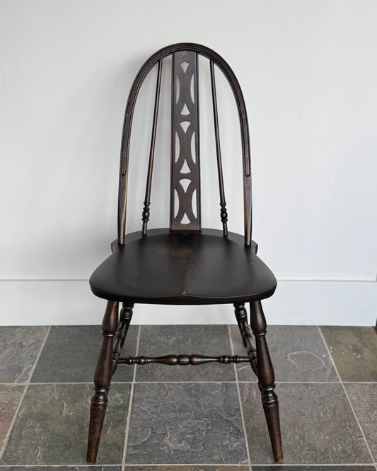 Vintage Splat Back Windsor Chair